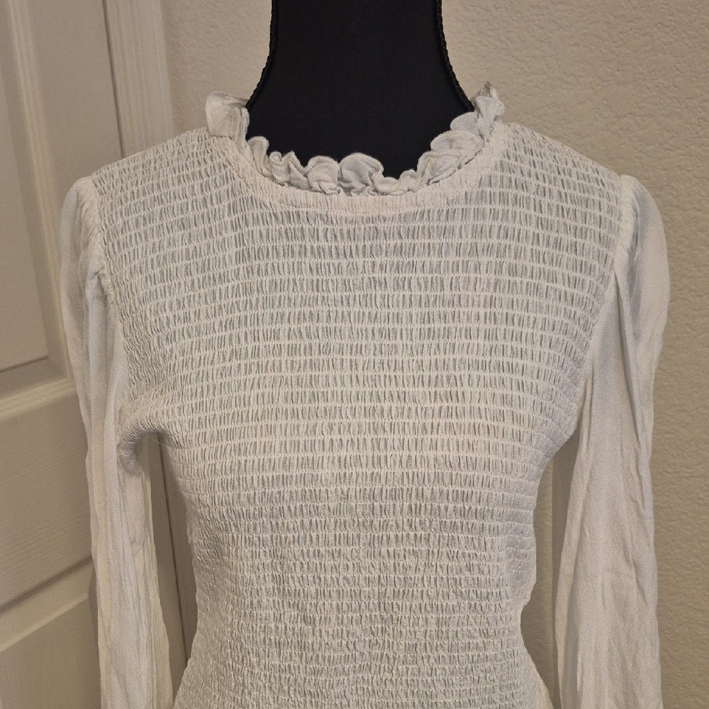 VENUS White Smocked Blouse - Picture 3 of 5